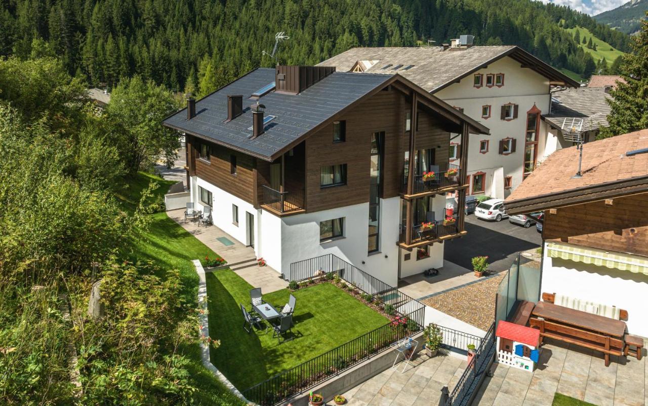 Chalet Miriam Selva di Val Gardena Exterior photo